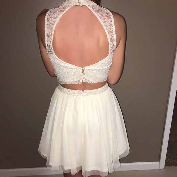 Dress - Picture 2 of 3